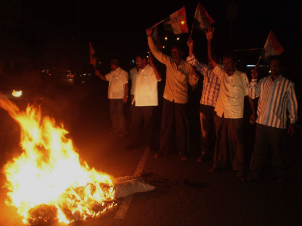 'ಒನ್ ಇಂಡಿಯಾ ಕನ್ನಡ' ಓದುಗರ ಆಕ್ಷೇಪ
