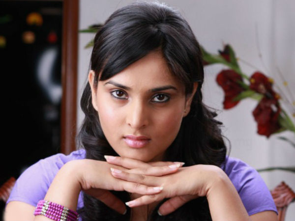 ರಮ್ಯಾ ವಿರುದ್ಧ ಮಂಡ್ಯ ಕಾಂಗ್ರೆಸಿಗರ ದೂರು