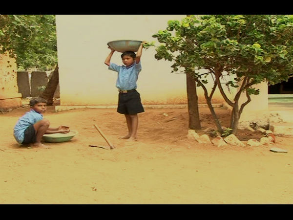 ಮಕ್ಕಳು ಜೀತದಾಳುಗಳಾಗಿ... 