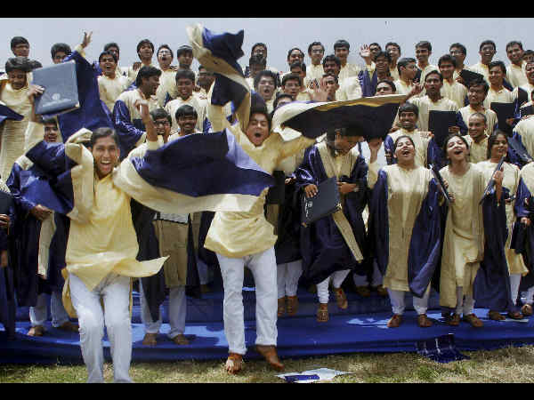 ಗಾಂಧಿನಗರದ ವಿದ್ಯಾರ್ಥಿಗಳು