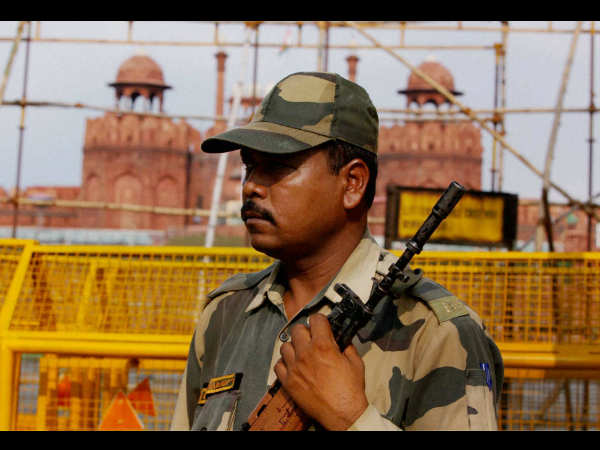 ಕೆಂಪು ಕೋಟೆಗೆ ಭದ್ರತೆ