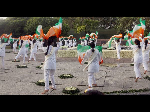 ವೀರ್ ಭೂಮಿಯಲ್ಲಿ ವೀರ್ ಭೂಮಿಯಲ್ಲಿ