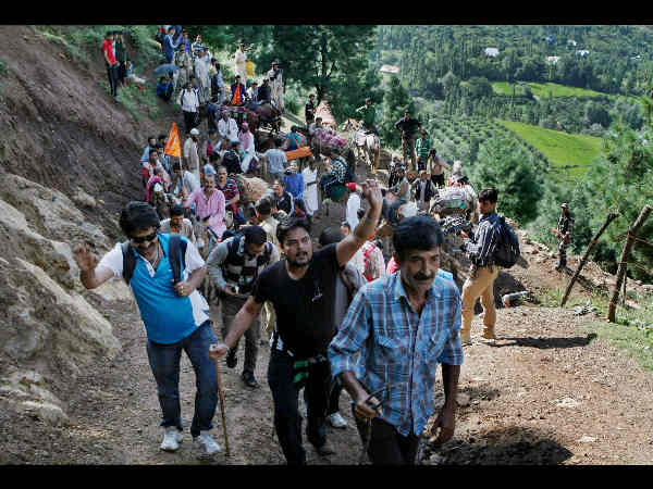 ಗುಹೆ ಕಡೆಗೆ ನಡಿಗೆ