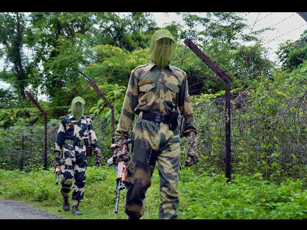 ಗಡಿಯಲ್ಲಿ ಯೋಧರು