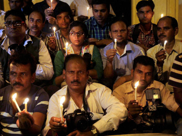 ಲಖನೌದಲ್ಲಿ ಛಾಯಾಪತ್ರಕರ್ತರ ಆಕ್ರೋಶ