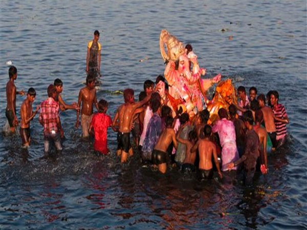 ಗಣೇಶ ಆರ್ಯ ಸಮುದಾಯದವನಲ್ಲ
