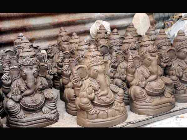 ಹಬ್ಬದ ದಿನ 