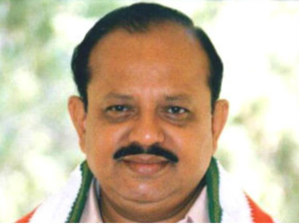 10 ವಿಶೇಷ ಕೋರ್ಟ್ ಸ್ಥಾಪನೆ 