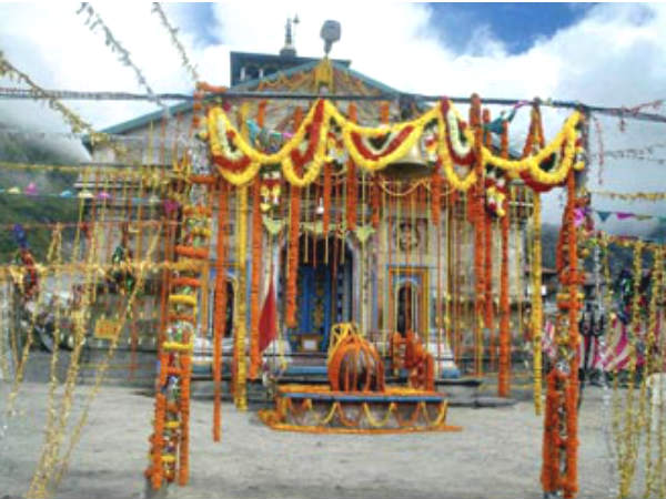  ಪೂಜೆ-ಪ್ರಾರ್ಥನೆಯಷ್ಟೇ; ತೀರ್ಥಯಾತ್ರೆ ಇನ್ನೂ ಇಲ್ಲ