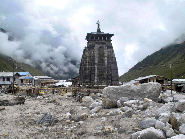 ಖುದ್ದು ಮುಖ್ಯಮಂತ್ರಿ ಪೂಜೆಯಲ್ಲಿ ಭಾಗಿ