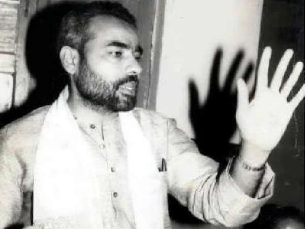 ಕತ್ತಲಿನಿಂದ ಬೆಳಕಿನೆಡೆಗೆ