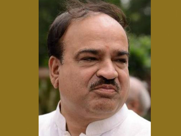 ಅನಂತ ಕುಮಾರ್‌ ವಿರುದ್ಧ ನಿಲೇಕಣಿ ?