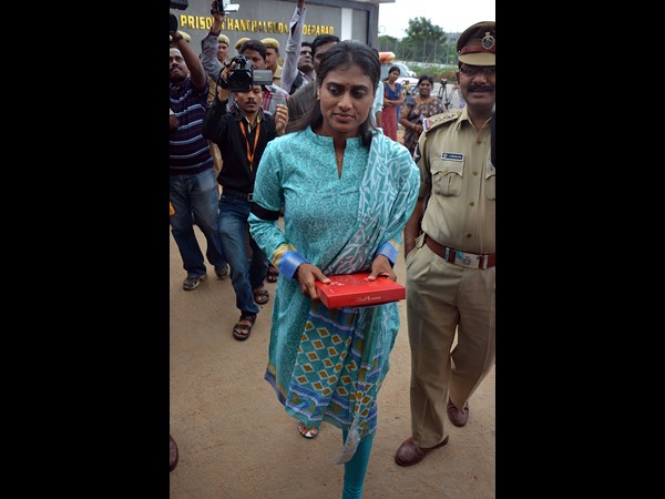 ಸೋದರಿ ಶರ್ಮಿಳಾ