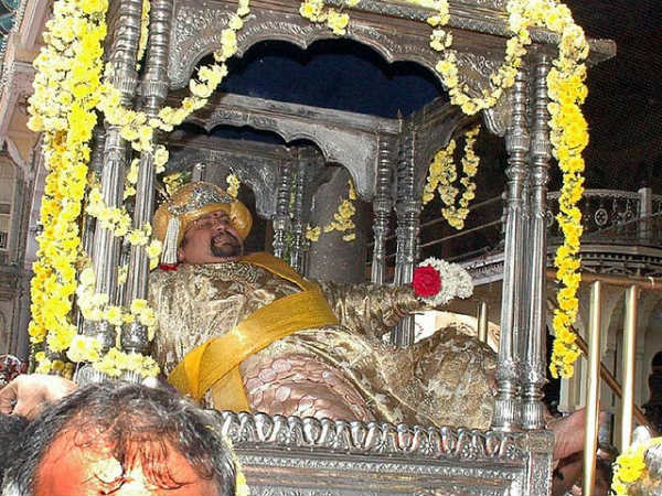 ಗಣ್ಯಾತಿಗಣ್ಯರಿಗೆ ಅಧಿಕೃತ ಆಹ್ವಾನ: