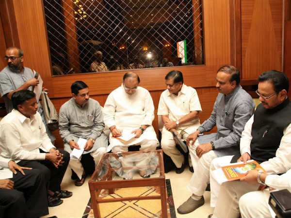 ವೀಕ್ಷಕರ ನೇಮಕ