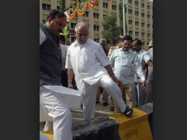 ಗೊಂದಲಾಪುರದಲ್ಲಿ ಯಡಿಯೂರಪ್ಪ
