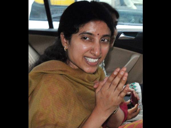 ಪತಿ ನಿರೀಕ್ಷೆಯಲ್ಲಿ