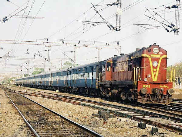  ಪ್ರಯಾಣ ದರ ಶತಾಬ್ದಿ ಎಕ್ಸ್‌ಪ್ರೆಸ್ ಗಿಂತ ಹೆಚ್ಚು