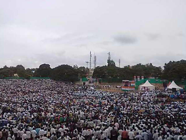 ಟ್ರಾಫಿಕ್ ಜಾಮ್ ಪರದಾಟ