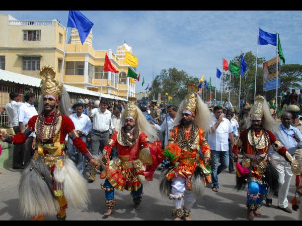 ರಾಜಗತ್ತಿನಲ್ಲಿ ಒಡೆಯರ್