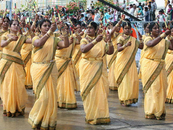 ಬಳ್ಳಿ ಬಾಲೆಯರೆ ಕೋಲಿದ್ದರೆ ಕೋಲಾಟ