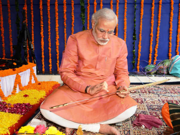 ಖಡ್ಗಕ್ಕೆ ಪೂಜೆ