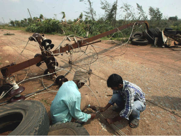ವಿನಾಶಕಾರಿ Phailinಗೆ ಬ್ರೇಕ್ ಹಾಕಿದವರು ಯಾರು?: 