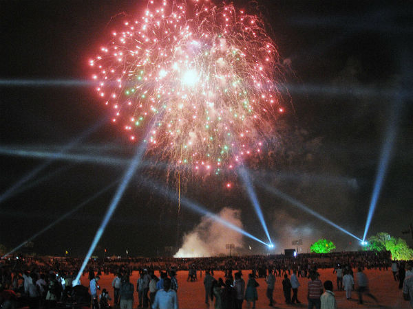 ಗಮನ ಸೆಳೆದ ಲೇಸರ್ ಶೋ