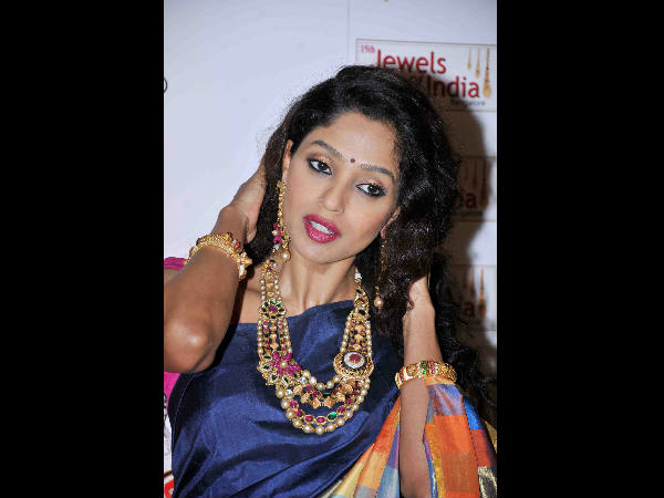 ಚಿನ್ನಾಭರಣ ಪ್ರದರ್ಶನ