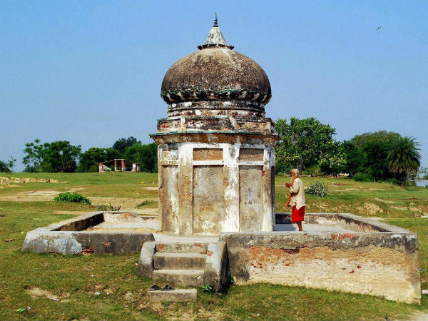 ಚಿನ್ನಕ್ಕಾಗಿ ಜನರಿಂದಲೇ ಉತ್ಖನನ!