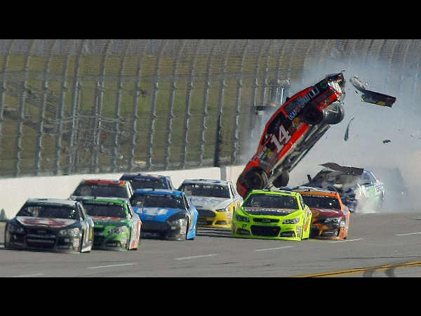 ಕಾರು ಪಲ್ಟಿ