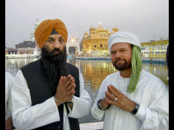 ಅಮೃತಸರದಲ್ಲಿ ಪಾಕಿಗಳು