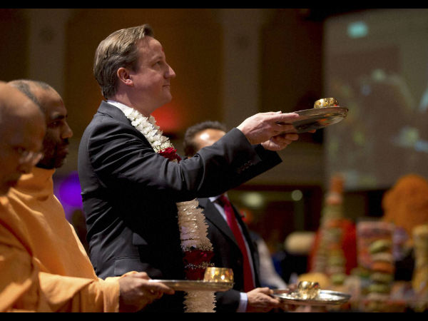 ದೇವರಿಗೆ ಆರತಿ ದೇವರಿಗೆ ಆರತಿ