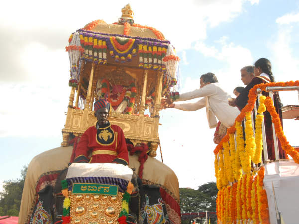 ಸರ್ಕಾರಿ ಕಚೇರಿಗಳಲ್ಲಿ ಪೂಜೆ-ಪುನಸ್ಕಾರ ಬಂದ್