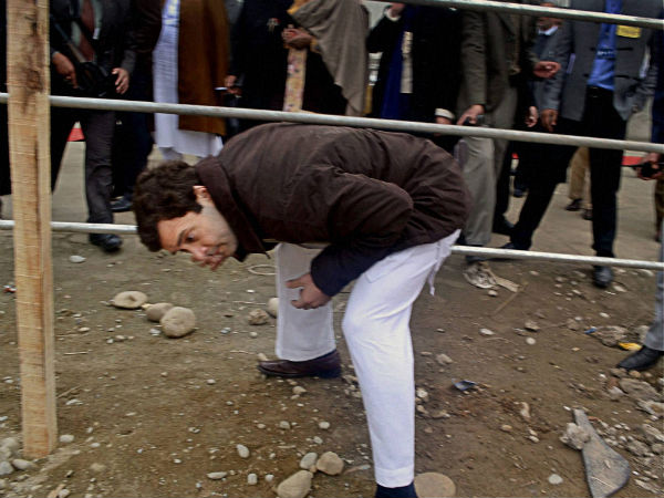 ಕಾಶ್ಮೀರದಲ್ಲಿ 