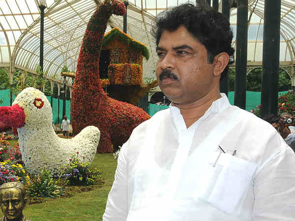 ಅಶೋಕರಿಂದ ರಾಜ್ಯ ನಾಯಕರ ಕಡೆಗಣನೆ