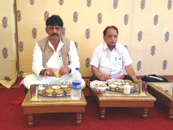 ಬ್ಯಾಂಕಿನಿಂದ ಪಡೆದ ಸಾಲದ ವಿವರ