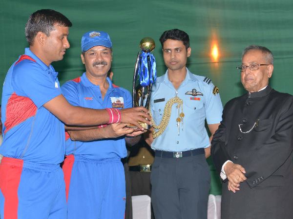 ಸಿಬ್ಬಂದಿ ಮನಿವಿಯಂತೆ ಪಂದ್ಯ