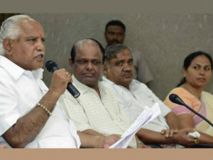 hubli-ex-mp-vijay-sankeshwar-show-solidarity-to-kjp-leader-yeddyurappa hubli-ex-mp-vijay-sankeshwar-show-solidarity-to-kjp-leader-yeddyurappa