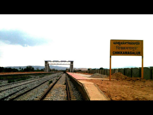 ಸಂಪರ್ಕ ರೈಲು