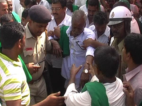 ಕೆಎಲ್ಇ ಆಸ್ಪತ್ರೆಗೆ ಸ್ಥಳಾಂತರ