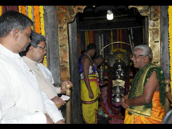 ಸಂಜೆಯ ಧಾರ್ಮಿಕ ಕಾರ್ಯಕ್ರಮಗಳು