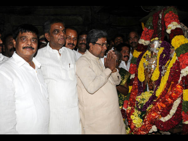  5.30ರಿಂದಲೇ ಧಾರ್ಮಿಕ ವಿಧಿವಿಧಾನ