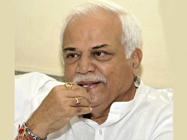 ಬಿಜೆಪಿ ಗೆಲ್ಲೋಲ್ಲ. ಮೋದಿ ಪ್ರಧಾನಿಯಾಗುವುದಿಲ್ಲ- ದೇಶಪಾಂಡೆ