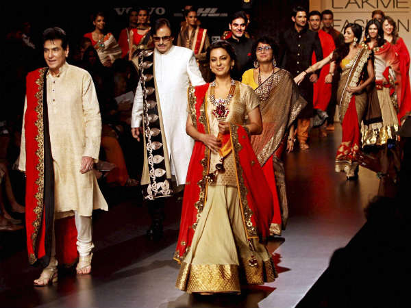 ವಸ್ತ್ರ ವಿನ್ಯಾಸ : ವಿಕ್ರಮ್ ಫಡ್ನೀಸ್