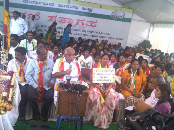 ಯಾವಾಗ ಎಂಬುದು ಯಡಿಯೂರಪ್ಪಾನೇ ನಿರ್ಧರಿಸಬೇಕು: