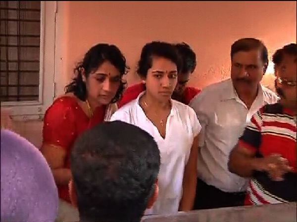 ಸಾರ್ವಜನಿಕರಿಂದ ದರ್ಶನ