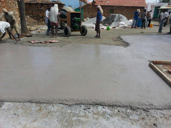 ಕರಡಿ ಕೊಪ್ಪಲು ಗ್ರಾಮಸ್ಥರ ಕಷ್ಟ ಆ ದೇವರಿಗೇ ಪ್ರೀತಿ