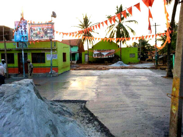 ಜನಮನ ಗೆಲ್ಲಲು ರೋಡಿಗಿಳಿದ ರಮ್ಯಾ ಮೇಡಂ