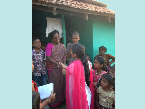 ಕರಡಿ ಕೊಪ್ಪಲು ಗ್ರಾಮದಲ್ಲಿ ಮನೆ ಮನೆಗೂ ರಮ್ಯಾ ಪರಿಚಿತ